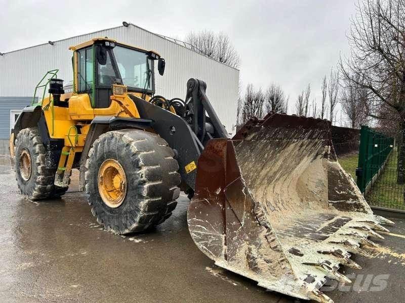 Volvo L220H Rataslaadurid