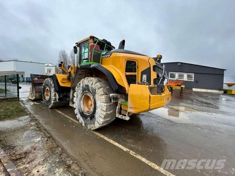 Volvo L220H Rataslaadurid