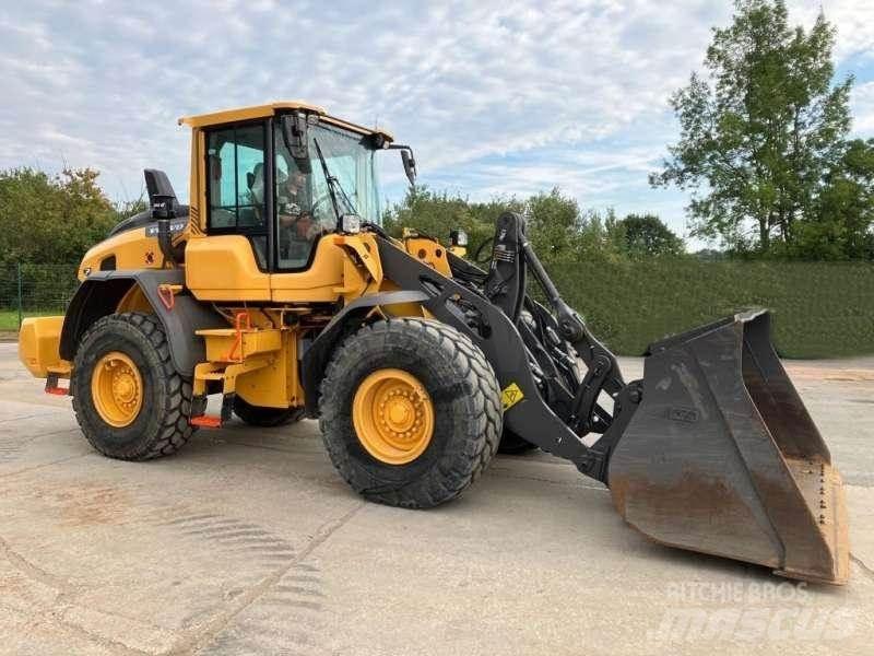 Volvo L90H Rataslaadurid