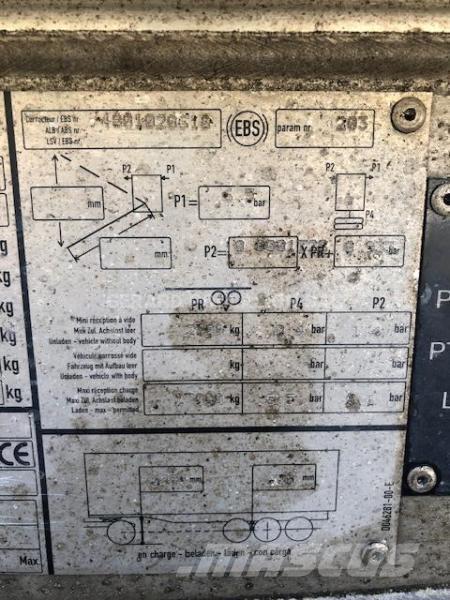 Benalu benne Kallur-poolhaagised