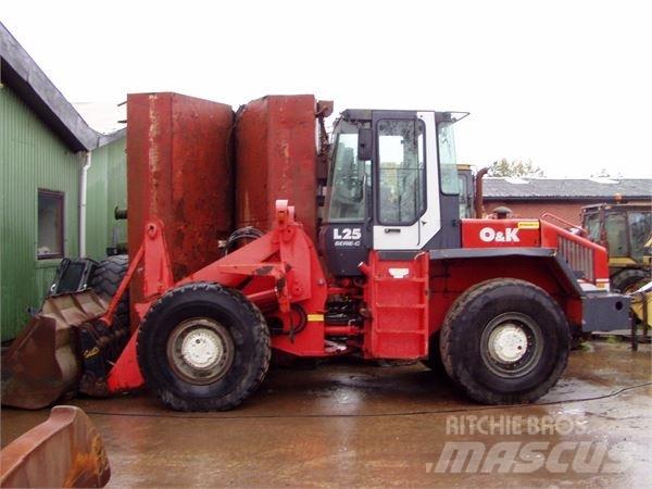 O&K L25C Rataslaadurid