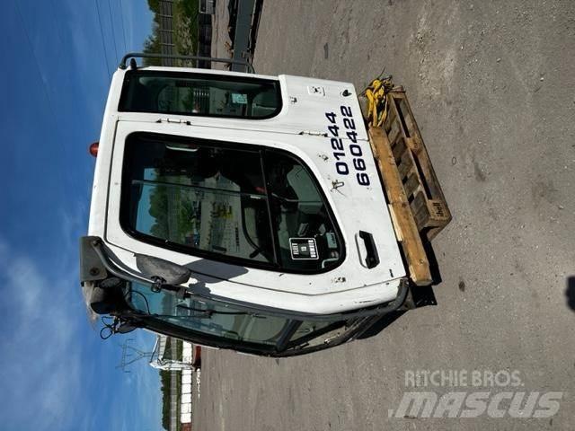 Liebherr R 906 Kabiinid
