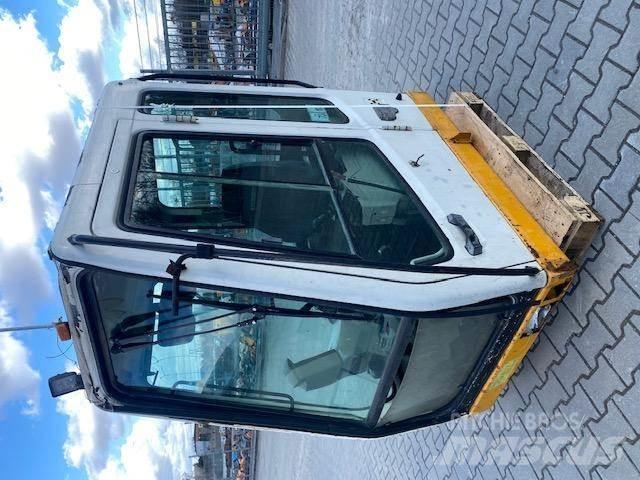 Liebherr R 914 B Kabiinid