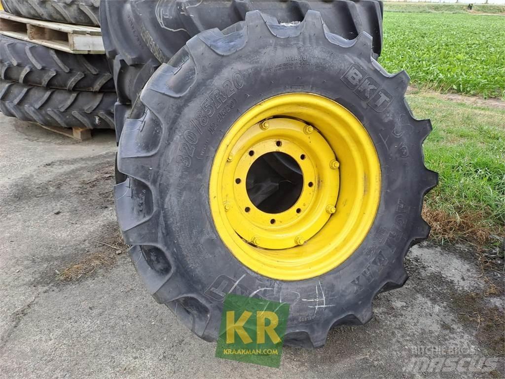 BKT 320/85R20 855 Rehvid, rattad ja veljed