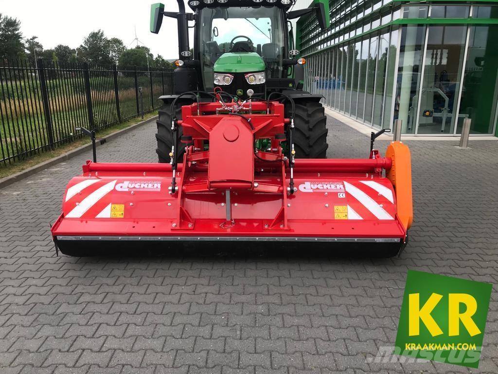 Dücker UM Karjamaade niidukid / pealselõikurid