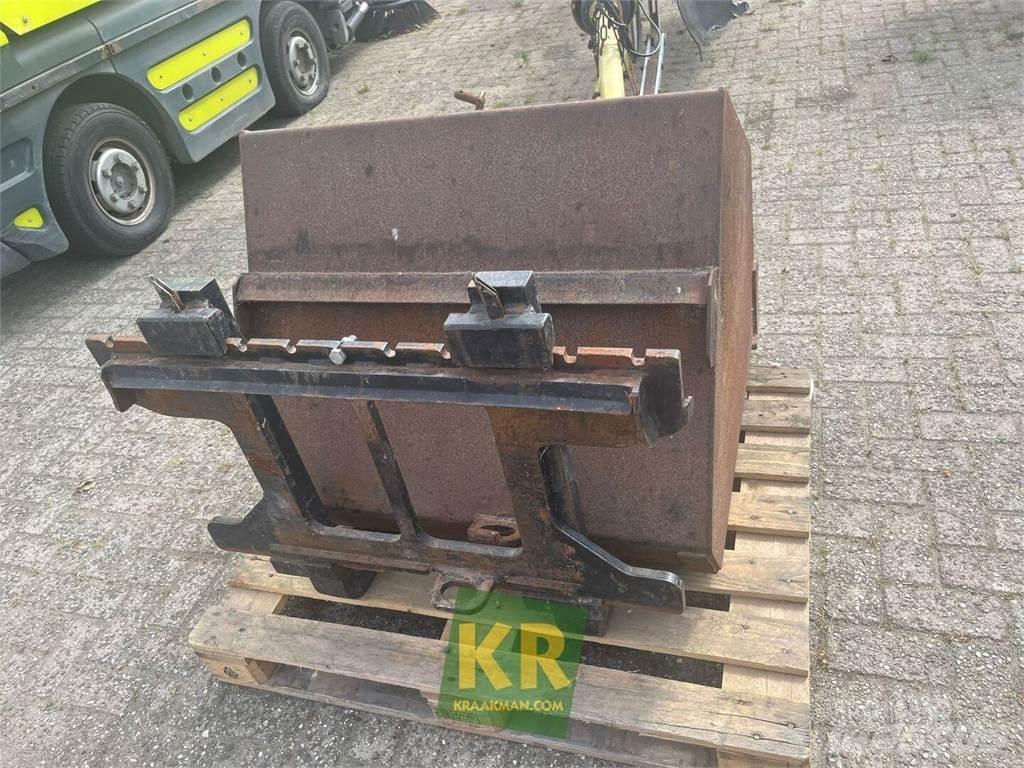 GiANT D332 Frontaallaadurid ja ekskavaatorid