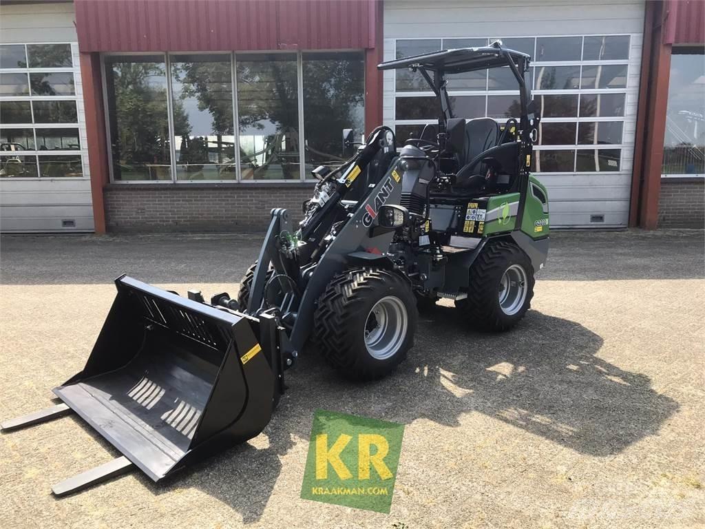 GiANT G2200E Frontaallaadurid ja ekskavaatorid