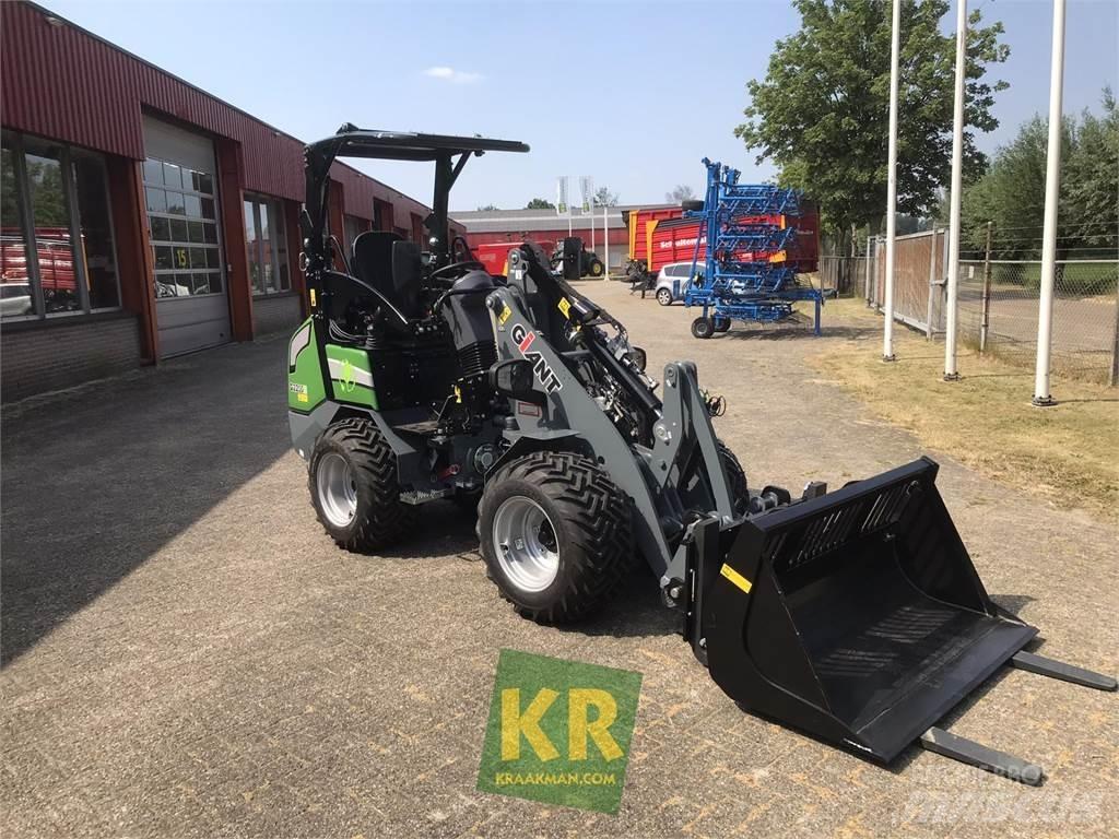 GiANT G2200E Frontaallaadurid ja ekskavaatorid