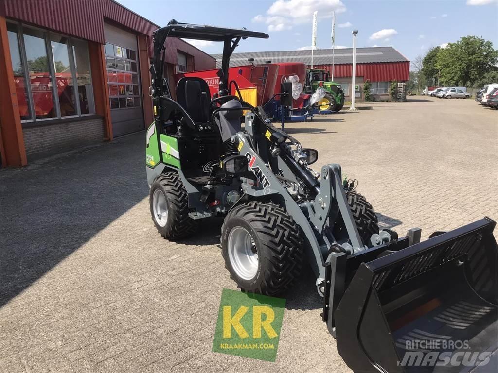 GiANT G2200E Frontaallaadurid ja ekskavaatorid