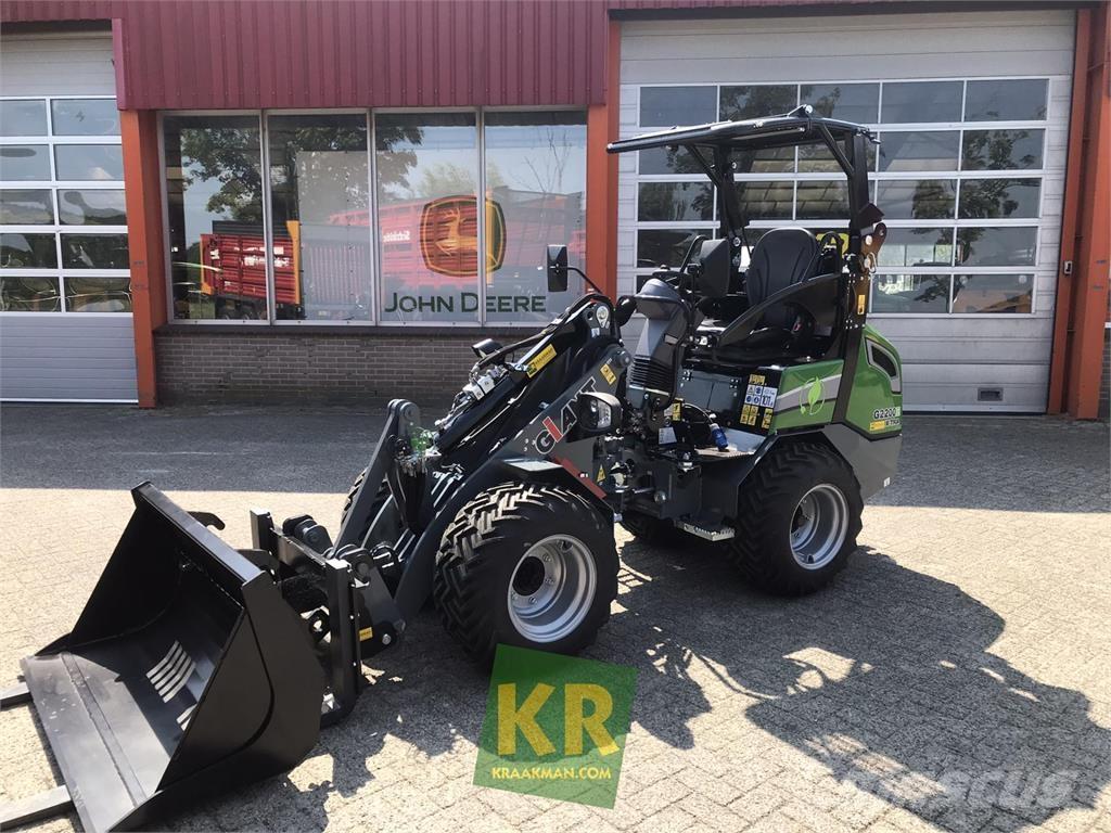 GiANT G2200E Frontaallaadurid ja ekskavaatorid