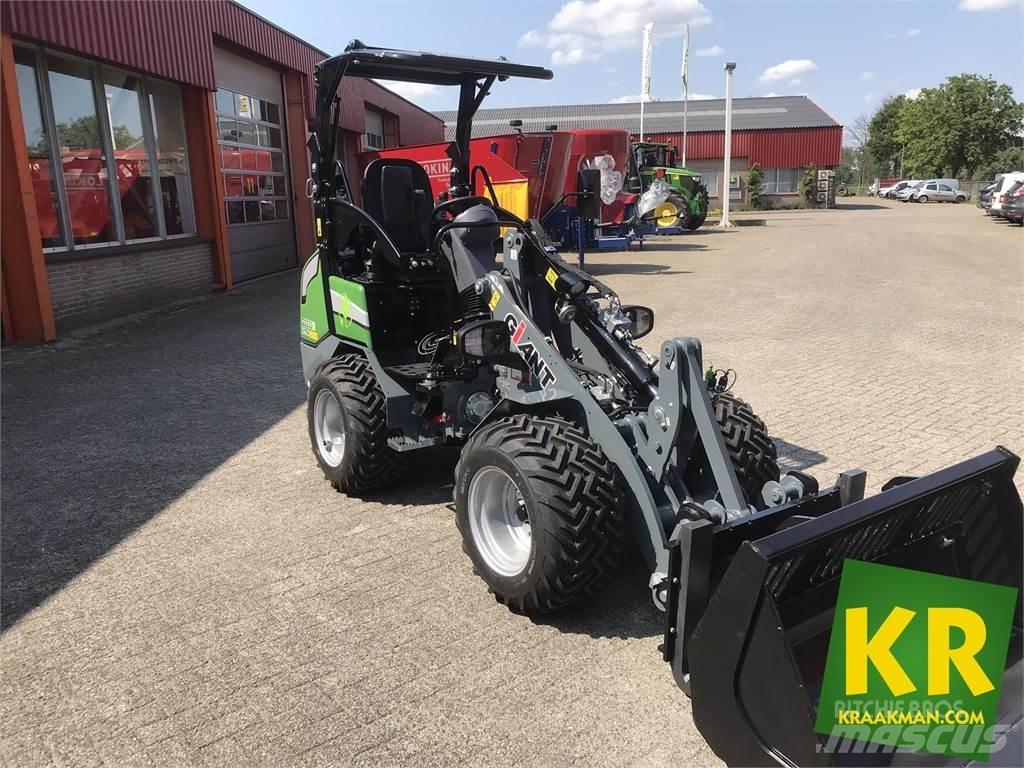 GiANT G2200E Frontaallaadurid ja ekskavaatorid