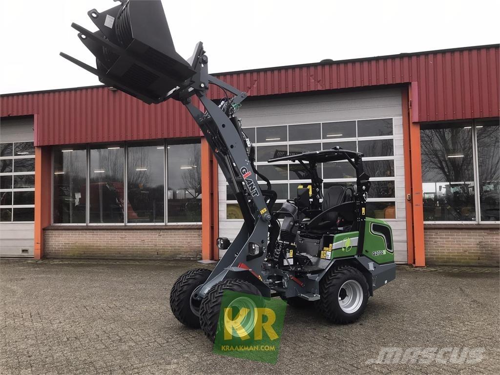 GiANT G2700E Frontaallaadurid ja ekskavaatorid