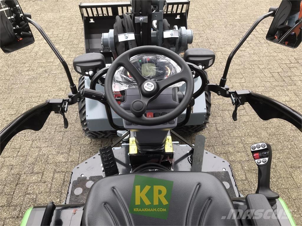 GiANT G2700E Frontaallaadurid ja ekskavaatorid