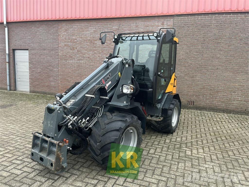 GiANT V5003 Frontaallaadurid ja ekskavaatorid