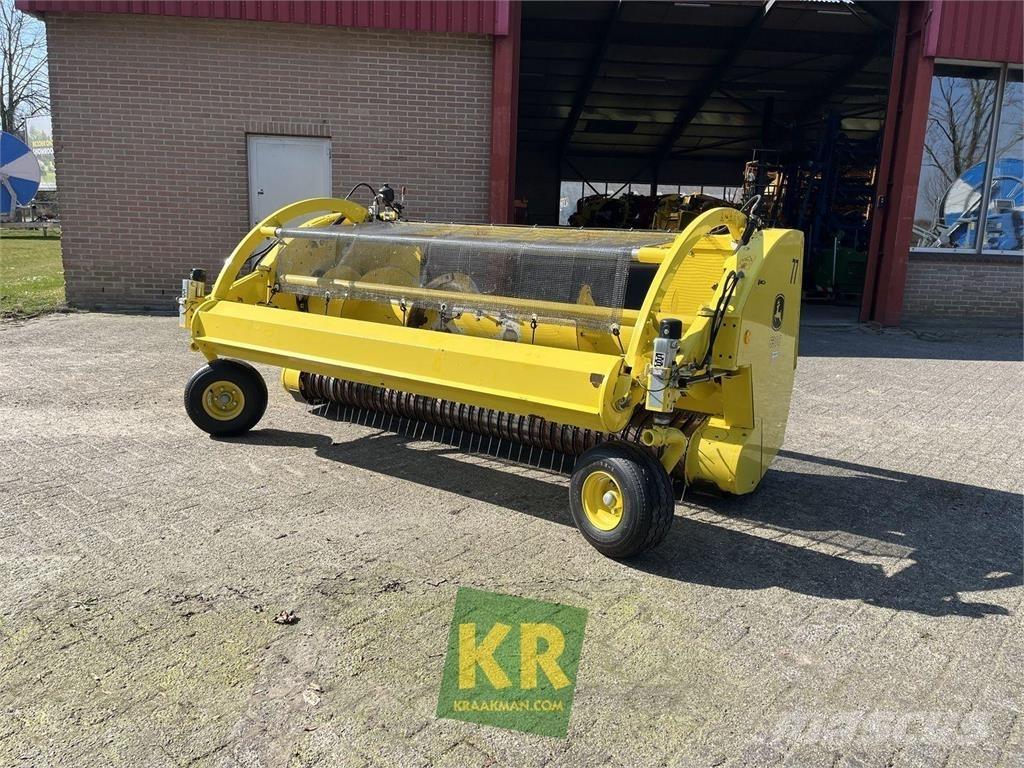 John Deere 630C Kombainide heedrid