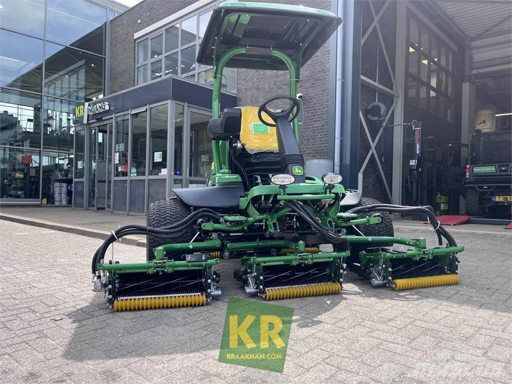 John Deere 8700A Greeni niidukid
