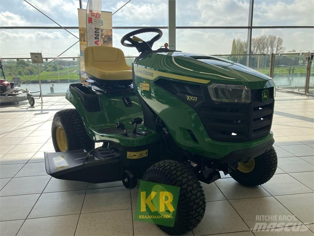 John Deere X107 Murutraktorid