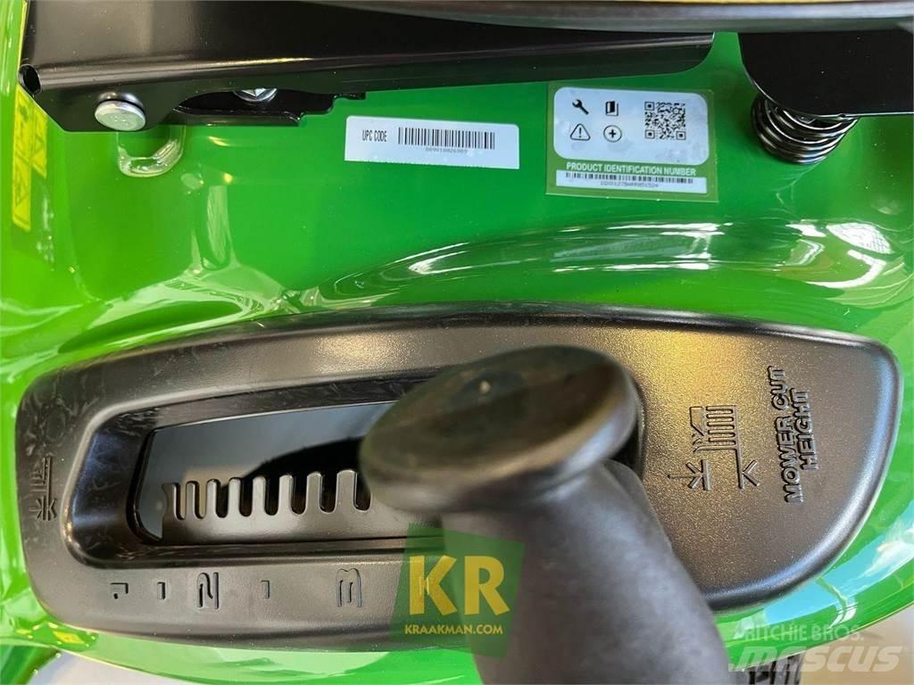 John Deere X127 Murutraktorid
