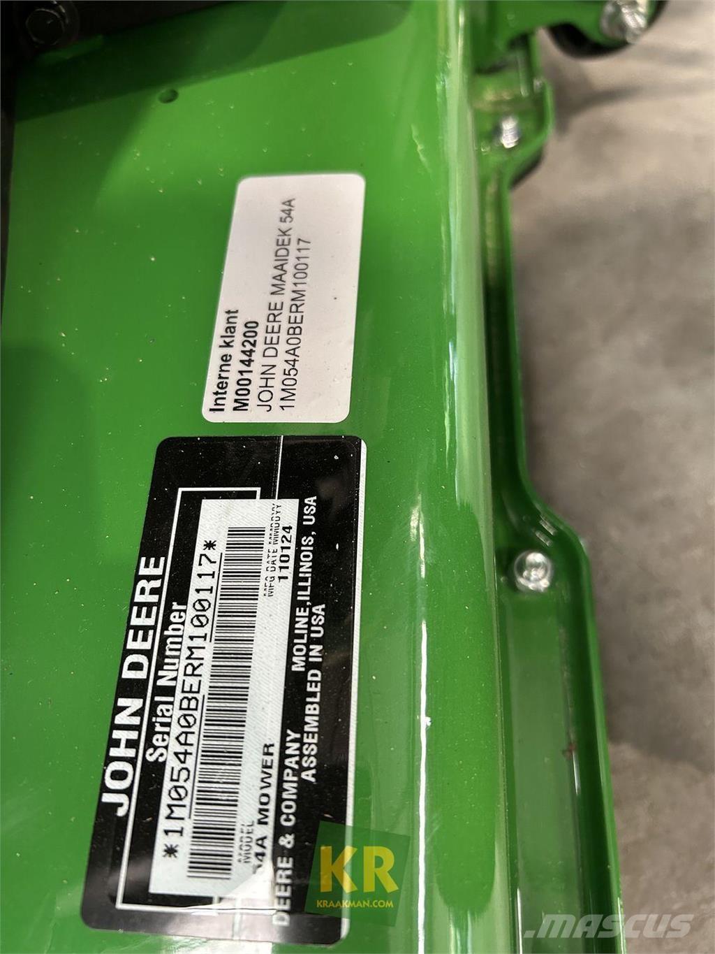 John Deere X380 Murutraktorid
