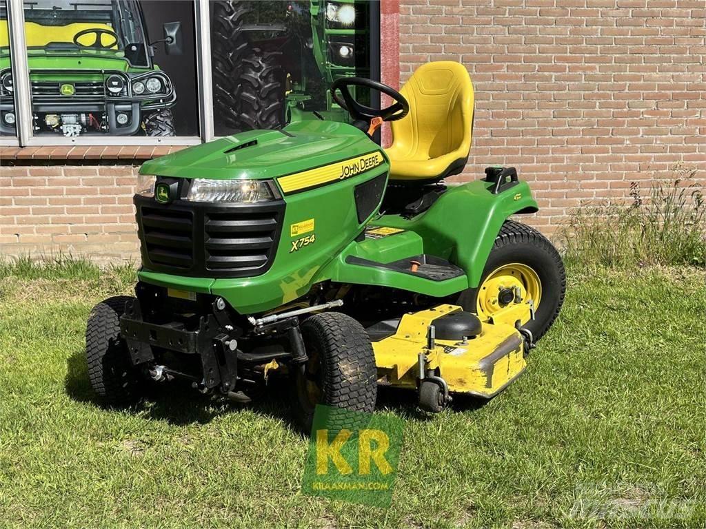 John Deere X754 Murutraktorid