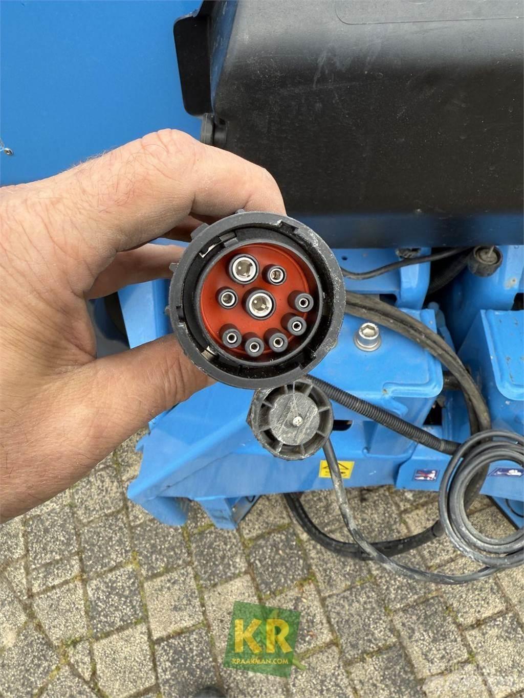 Lemken Polaris 14 Väetisekülvikud pihustiga