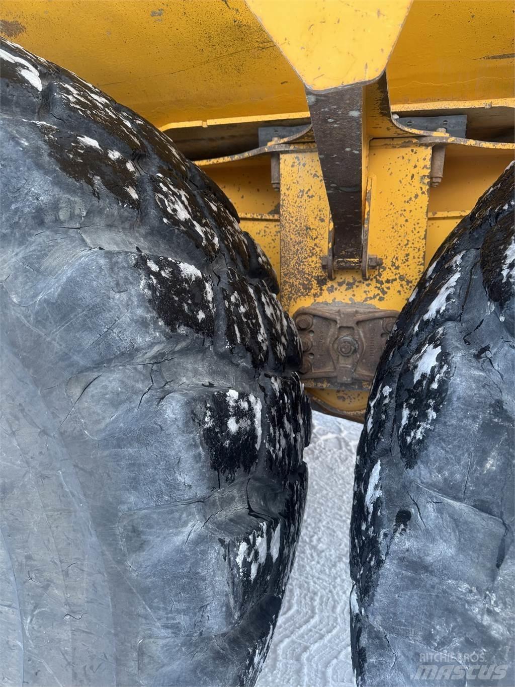 Volvo A60H Liigendraamiga pinnaseveokid