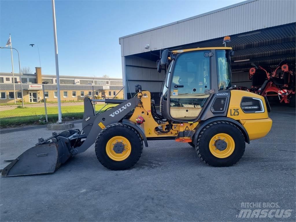 Volvo JL25H Väikelaadurid