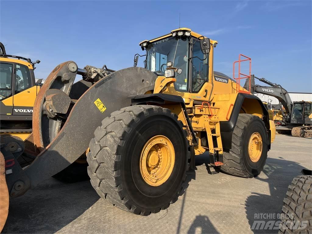 Volvo L250H Rataslaadurid