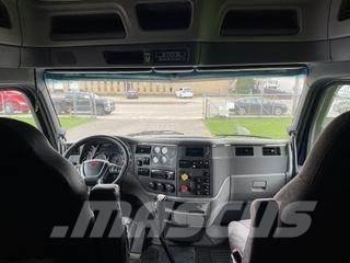 Peterbilt 579 Sadulveokid