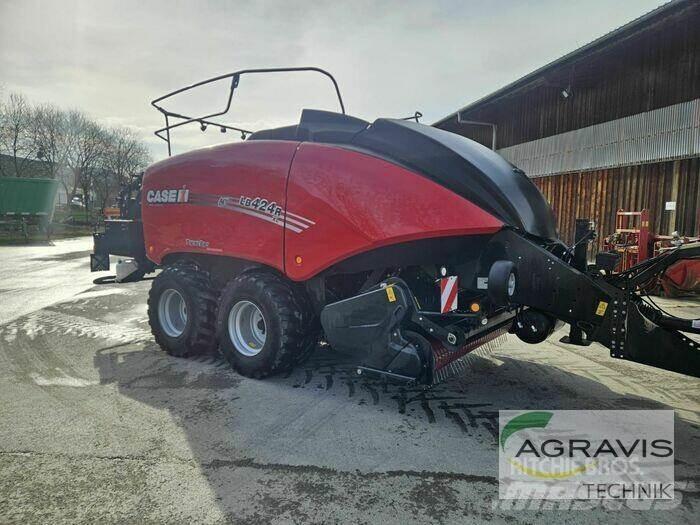 Case IH LB 424 R RL6 Heinapressid