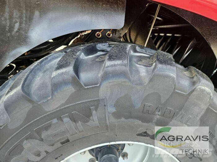 Case IH LB 424 R RL6 Heinapressid