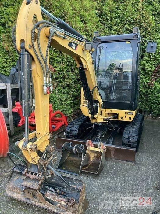 CAT 302.7 D Ratasekskavaatorid
