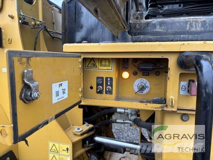 CAT 962 M Rataslaadurid