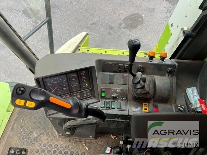 CLAAS MEDION 310 Teraviljakombainid