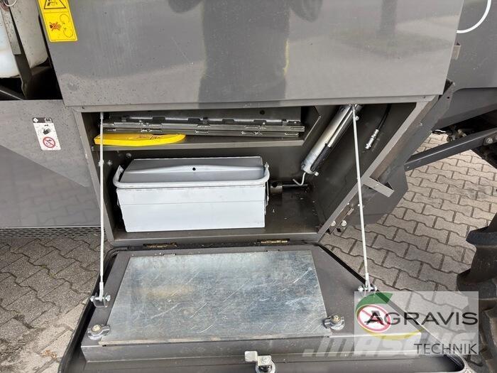 CLAAS TRION 660 Teraviljakombainid