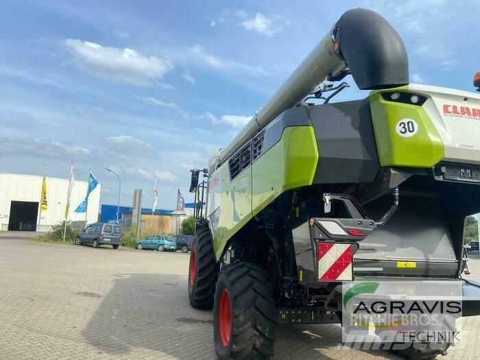 CLAAS TRION 730 Teraviljakombainid
