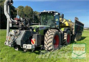 CLAAS XERION 3800 TRAC Sõnnikulaoturid