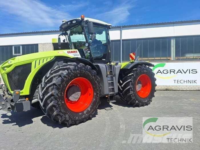 CLAAS XERION 4000 TRAC Traktorid