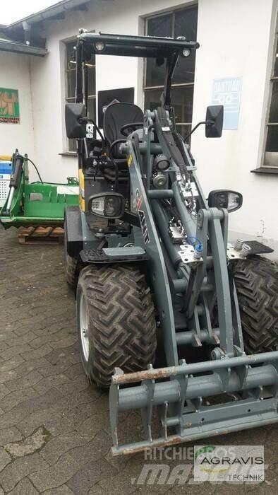 GiANT G2200E-3 Rataslaadurid