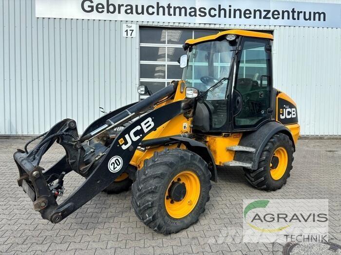 JCB 409 Rataslaadurid