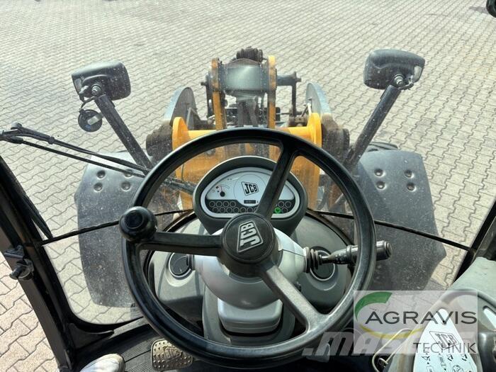 JCB 409 Rataslaadurid