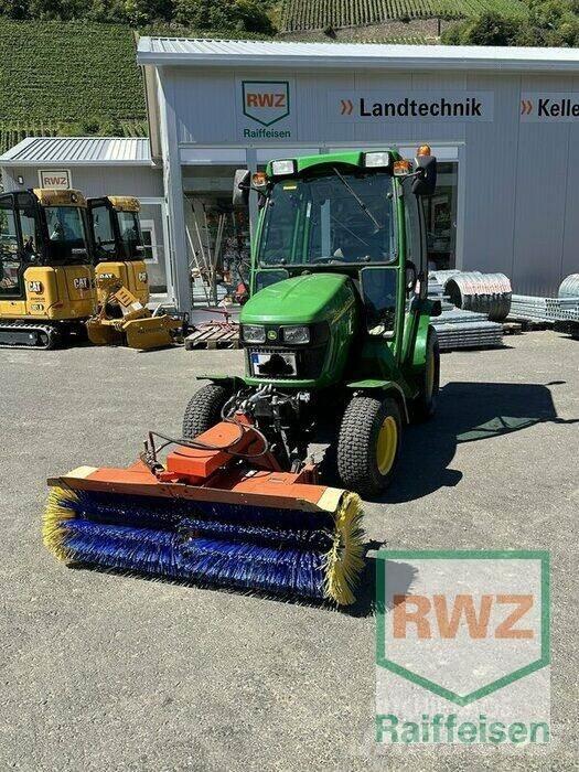 John Deere 2320 Kompakttraktorid