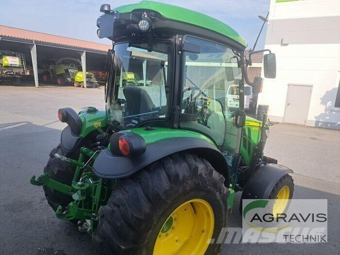 John Deere 4066 R Traktorid