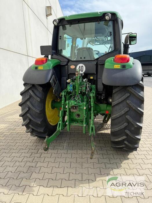 John Deere 6115 R Traktorid