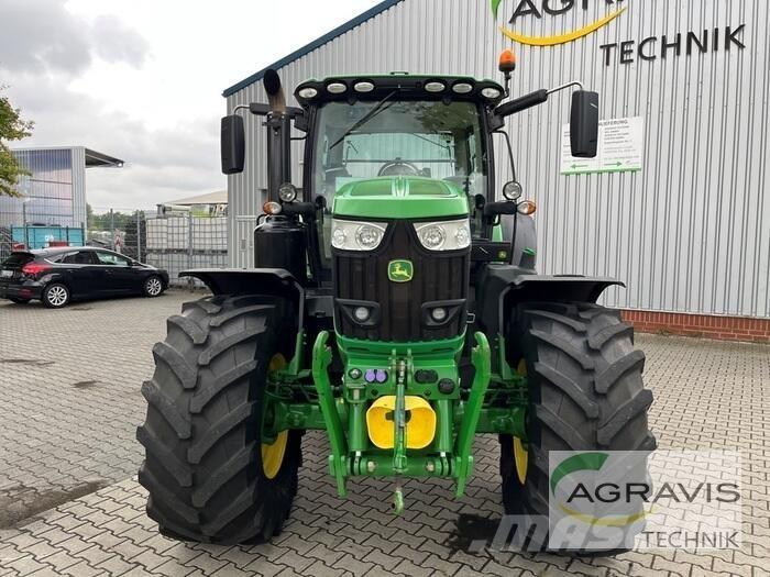John Deere 6215 R Traktorid