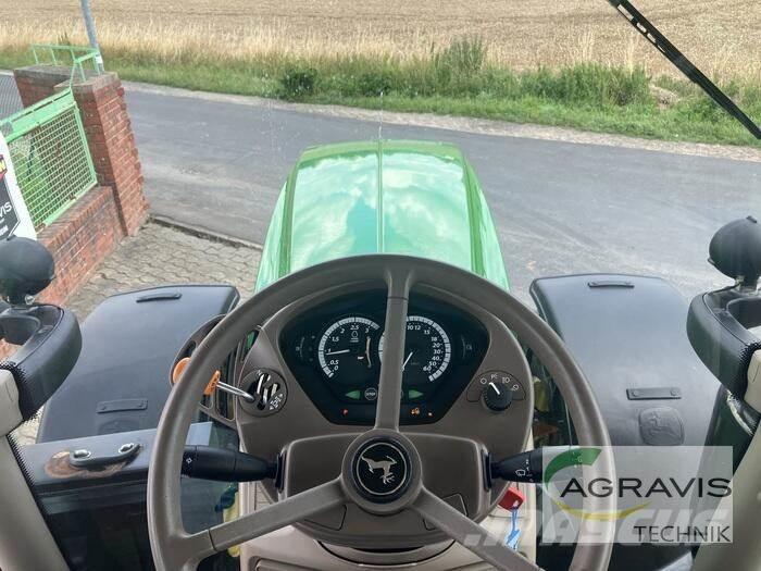 John Deere 6215 R Traktorid