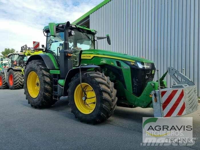 John Deere 8310 R Traktorid