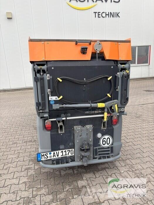 Kärcher MC250 Tänavapuhastusmasinad