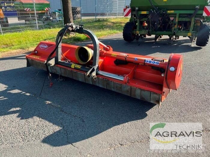 Kuhn BP 28 Karjamaade niidukid / pealselõikurid