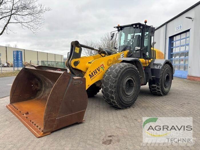 New Holland 921 G Rataslaadurid